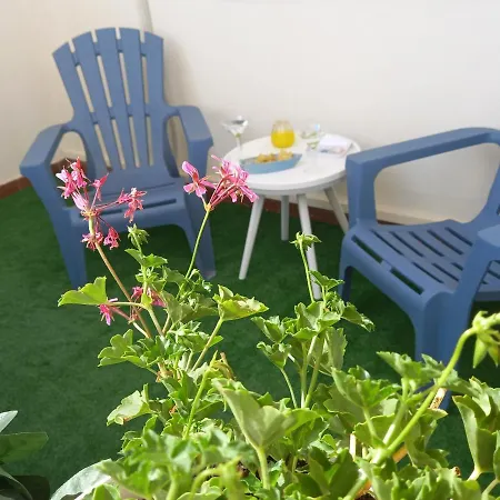 Sikelia Small Flat *