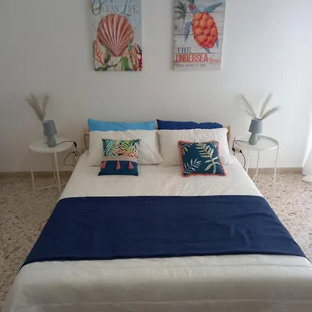 Sikelia Small Flat Apartment *